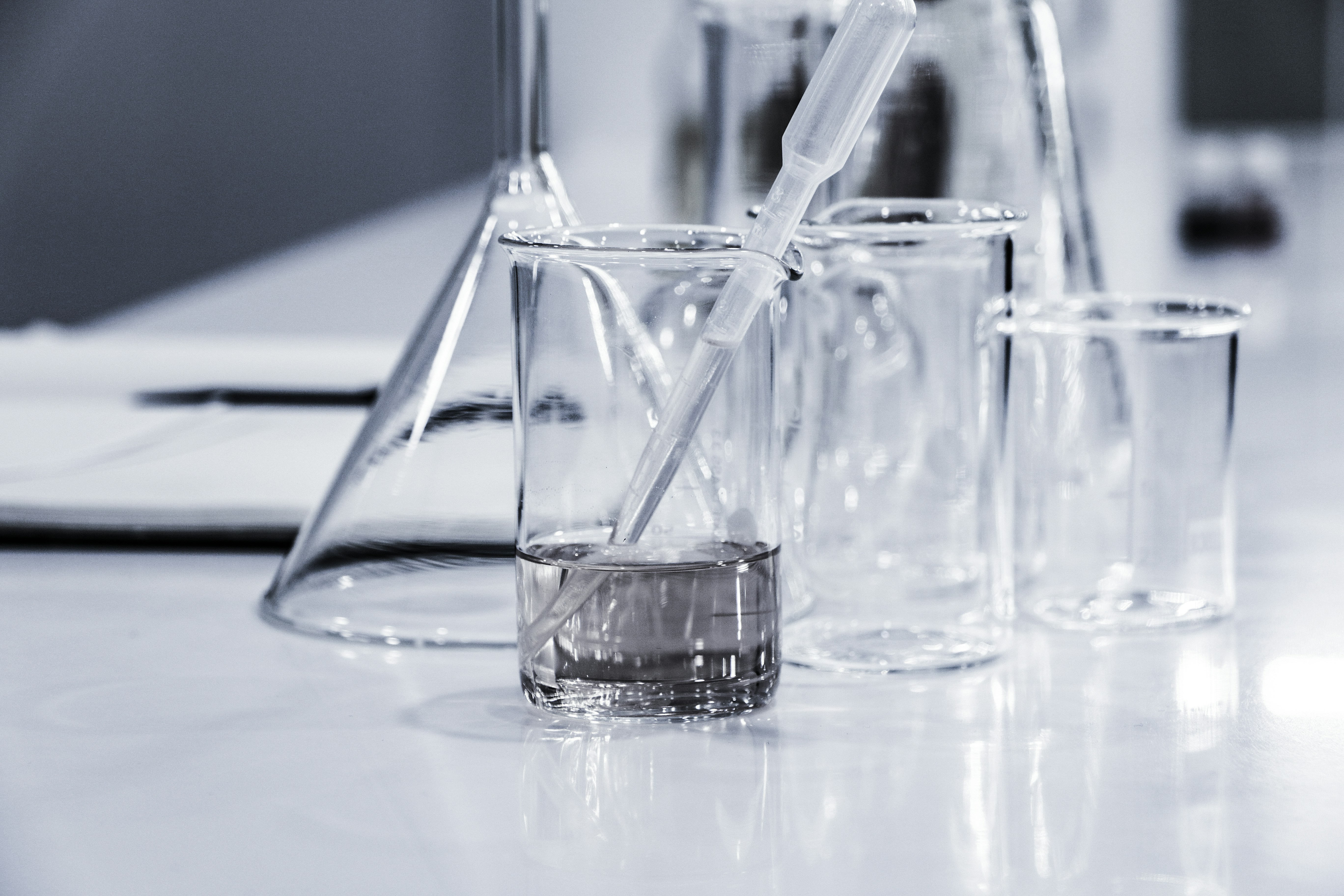 Polyethylene Glycol 400: Pelarut kimia pelbagai fungsi